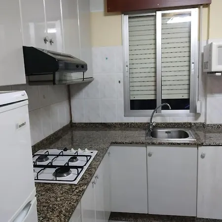 Apartamento Con Terraza Y Vistas Al Mar *