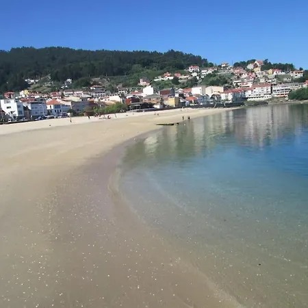 Con Terraza Y Vistas Al Mar Bueu